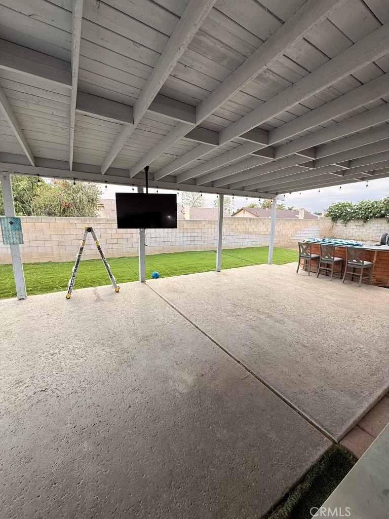2606 North Palm Avenue Rialto, CA 92377 - Photo 20 of 29 a view of outdoor space with porch