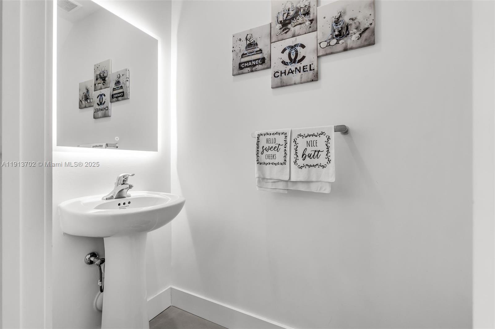 14782 Southwest 181st Terrace Miami, FL 33187 - Photo 13 of 49