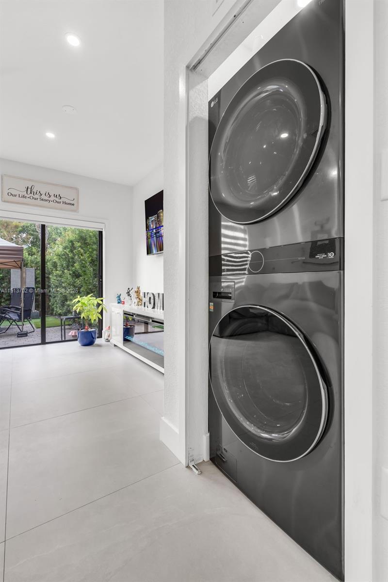 14782 Southwest 181st Terrace Miami, FL 33187 - Photo 14 of 49