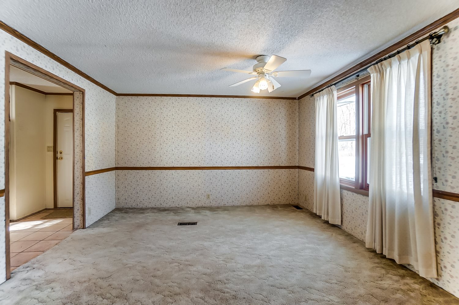 6285 North Van Guilder Road Fremont, IN 46737 - Photo 14 of 33 Gallery Image 14