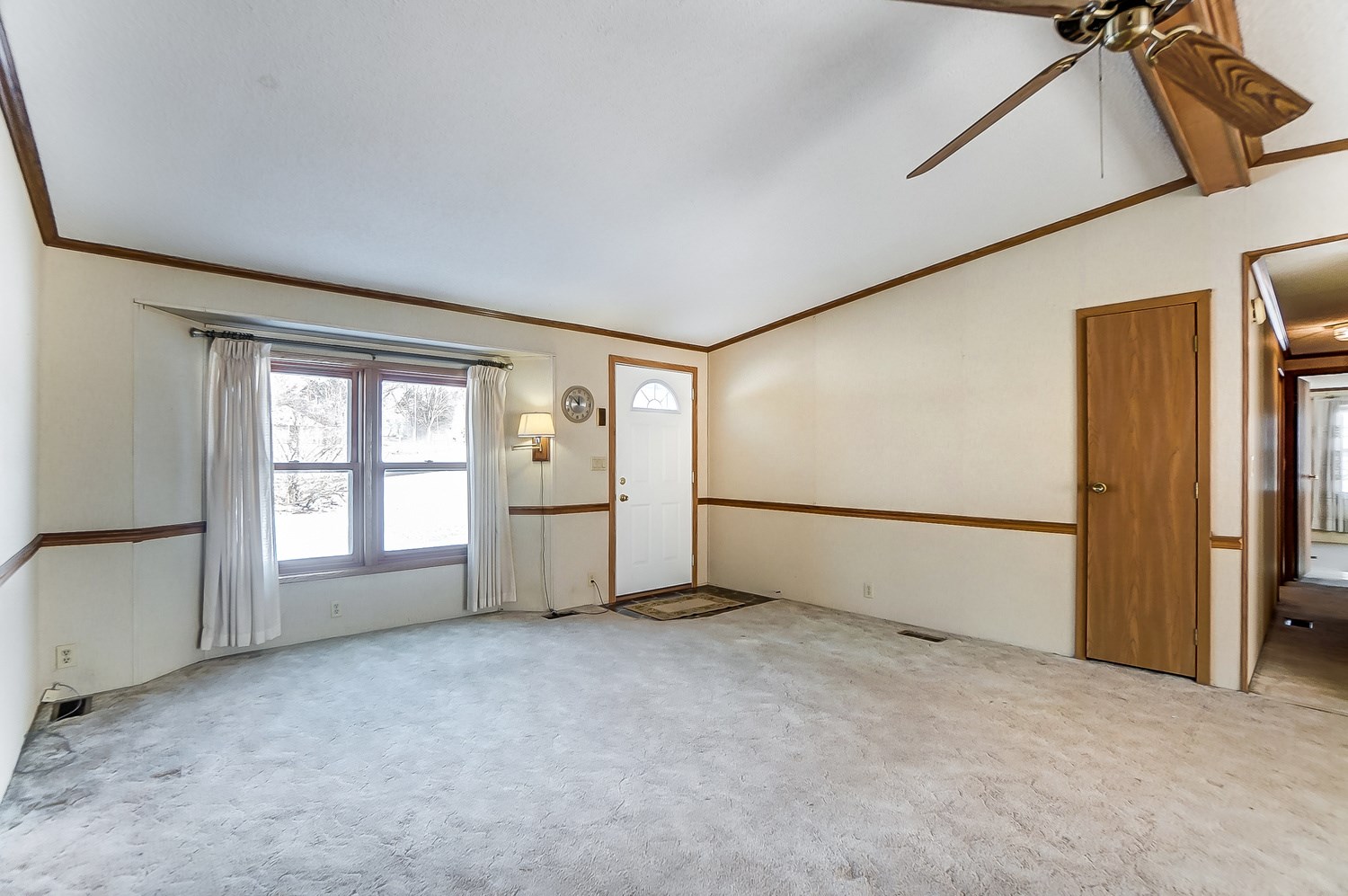 6285 North Van Guilder Road Fremont, IN 46737 - Photo 4 of 33 Gallery Image 4