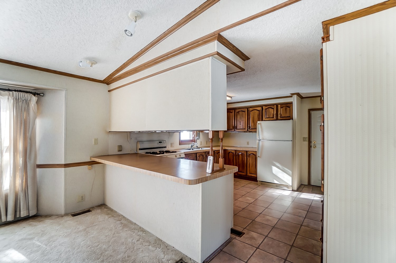 6285 North Van Guilder Road Fremont, IN 46737 - Photo 8 of 33 Gallery Image 8