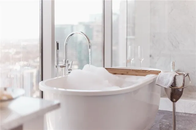 $1,255,000 | 1065 Peachtree Street Northeast, Unit 3105, Atlanta, GA 30309