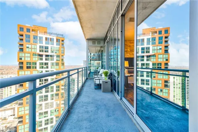 $1,255,000 | 1065 Peachtree Street Northeast, Unit 3105, Atlanta, GA 30309