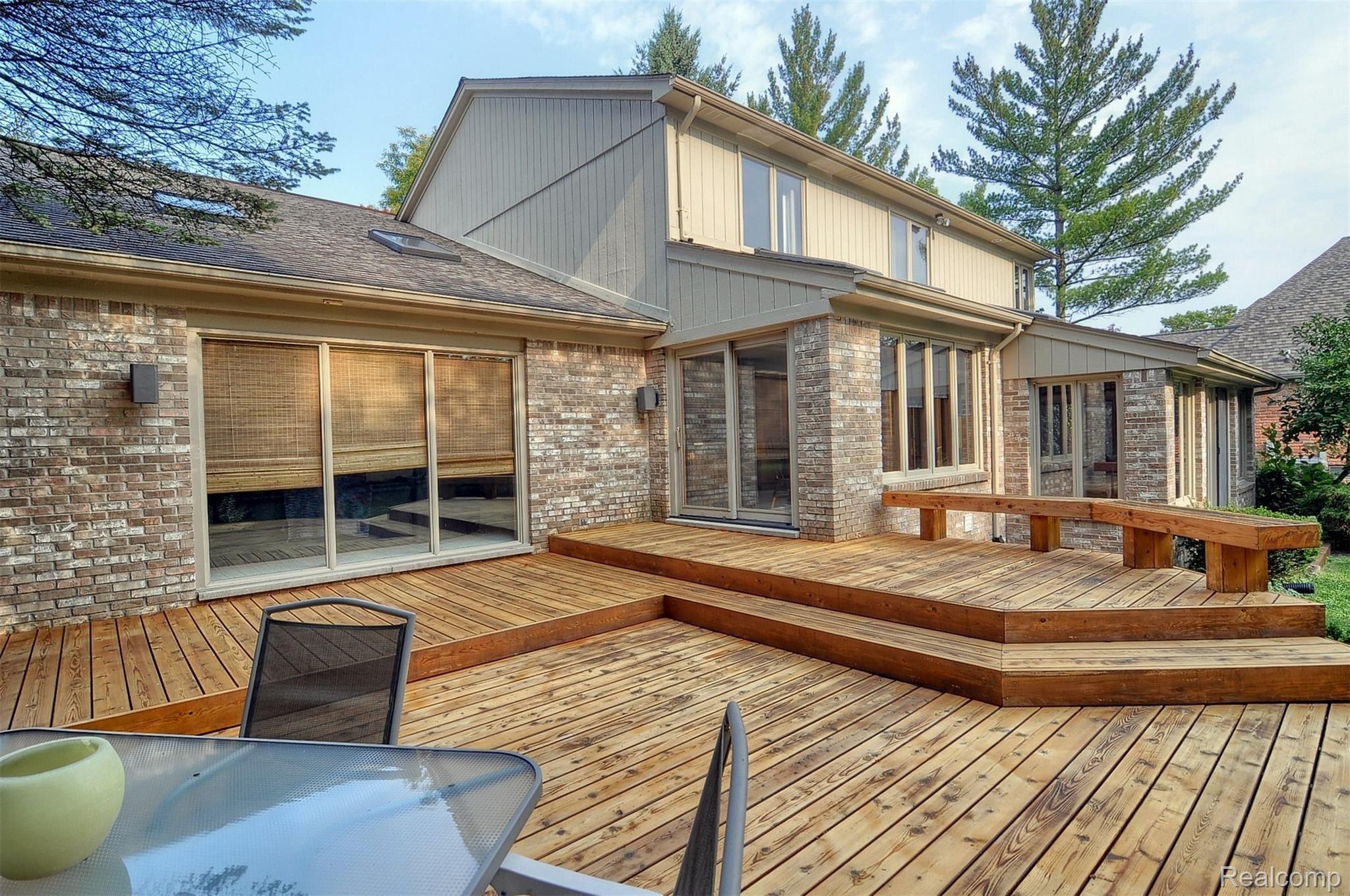 1923 Independence Court Rochester, MI 48306 - Photo 41 of 43 42-Deck 3rd View.jpg