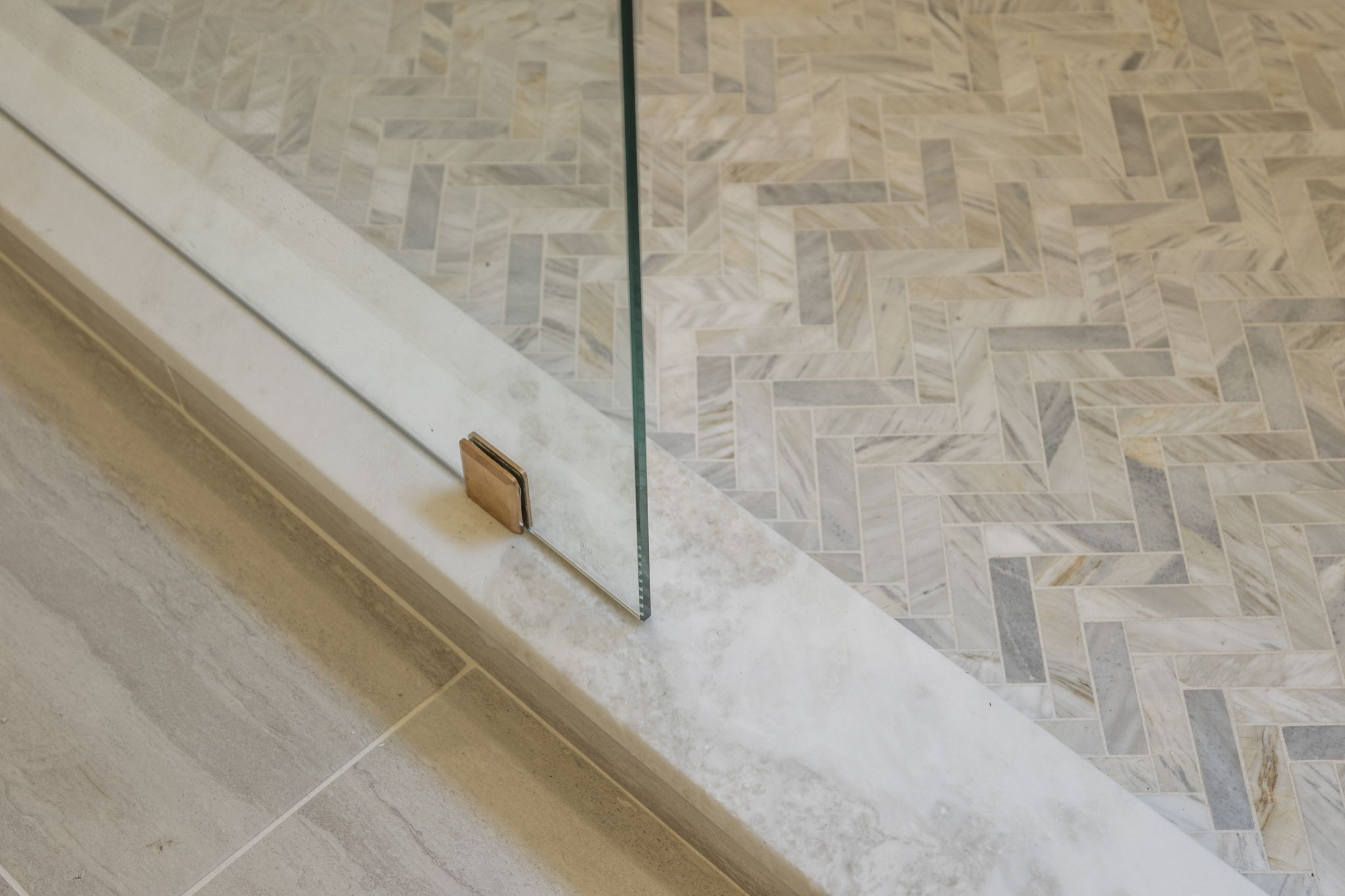 128 Addison Avenue Franklin, TN 37064 - Photo 44 of 81 a bathroom with a bathtub