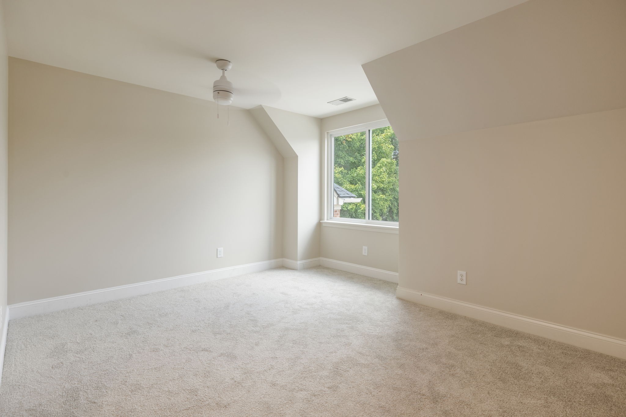 128 Addison Avenue Franklin, TN 37064 - Photo 61 of 81 an empty room with windows and closet