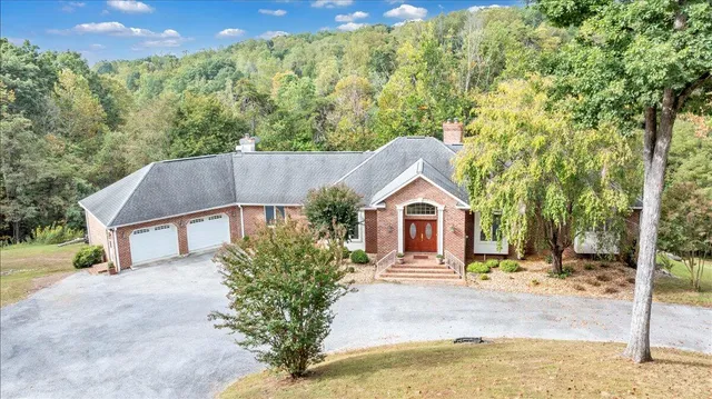 $1,950,000 | 2854 Hickory Cove Lane, Moneta, VA 24121