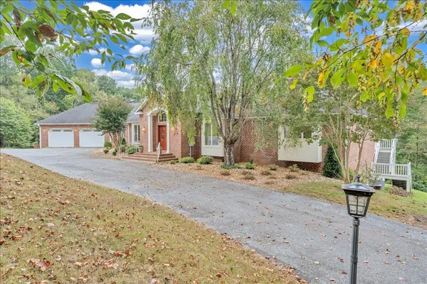 $1,950,000 | 2854 Hickory Cove Lane, Moneta, VA 24121