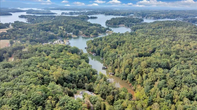 $1,950,000 | 2854 Hickory Cove Lane, Moneta, VA 24121