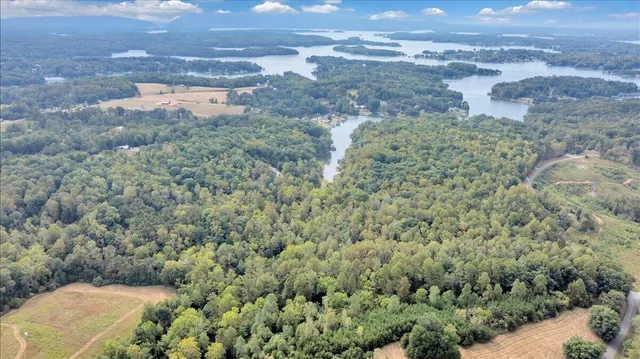 $1,950,000 | 2854 Hickory Cove Lane, Moneta, VA 24121