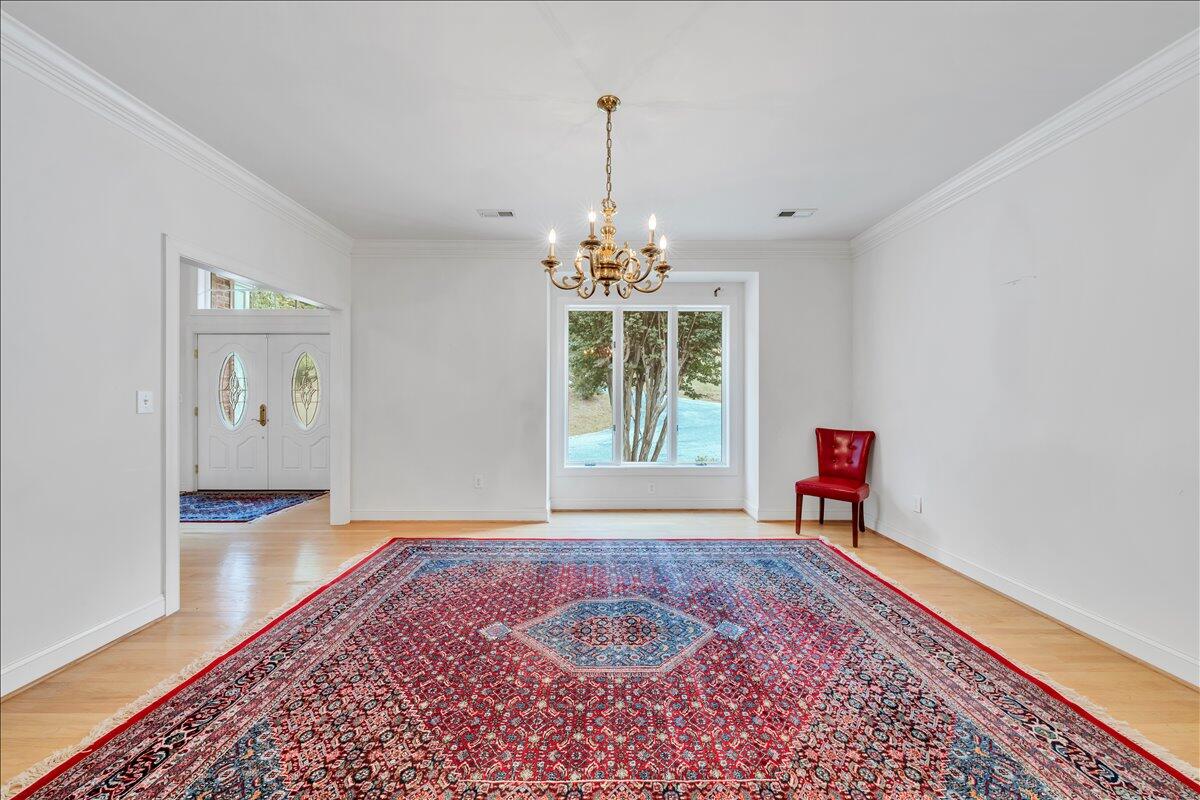 2854 Hickory Cove Lane Moneta, VA 24121 - Photo 17 of 148 Dining Room