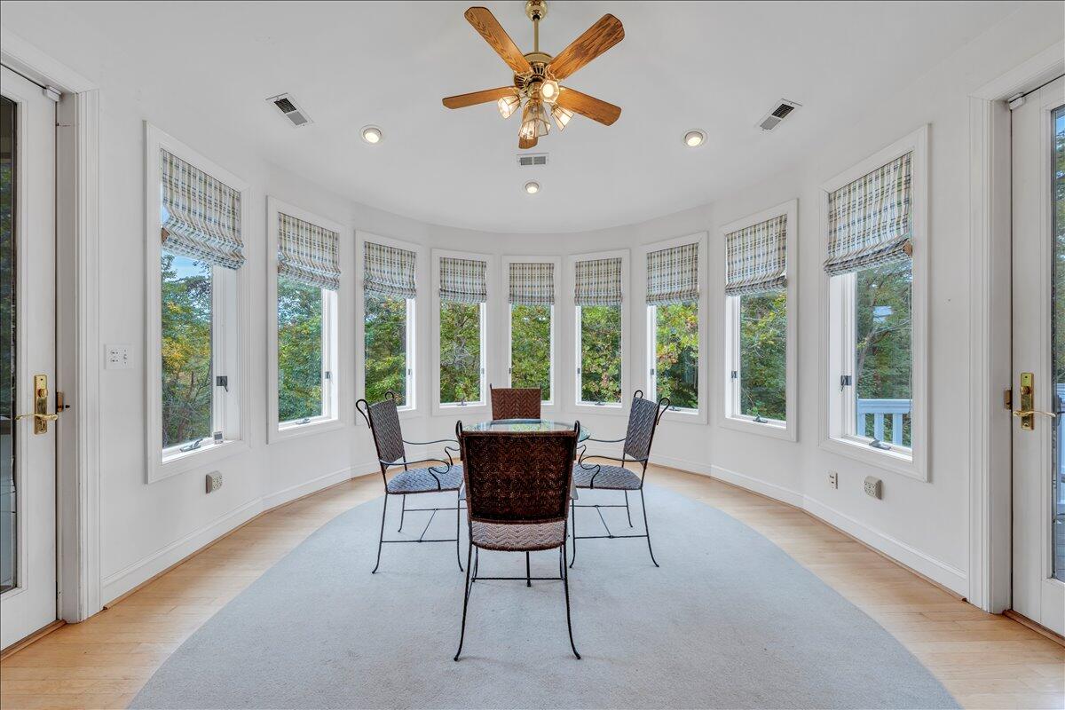 2854 Hickory Cove Lane Moneta, VA 24121 - Photo 26 of 148 Breakfast Nook