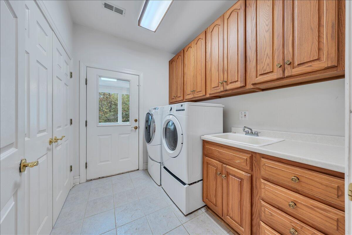 2854 Hickory Cove Lane Moneta, VA 24121 - Photo 56 of 148 Laundry