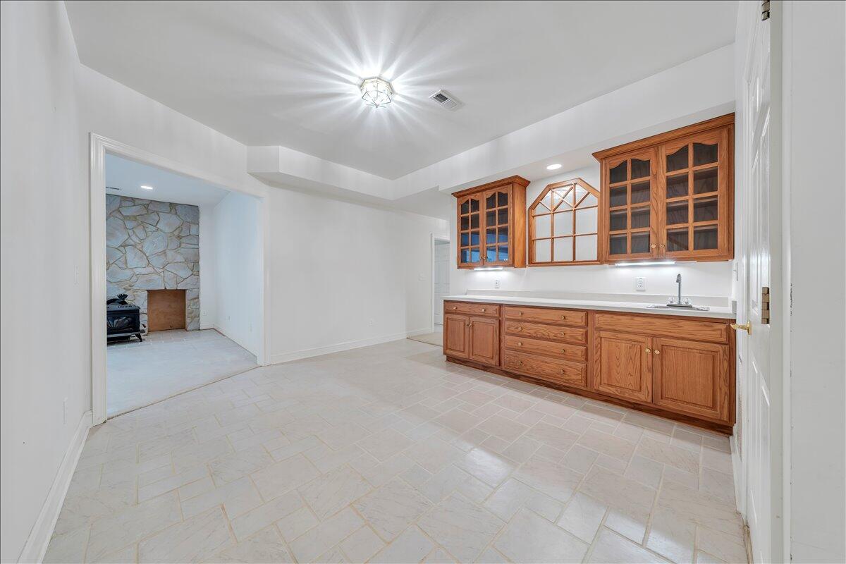 2854 Hickory Cove Lane Moneta, VA 24121 - Photo 59 of 148 Lower Level