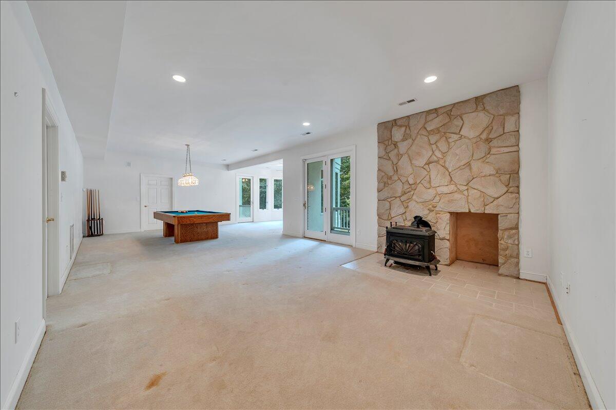 2854 Hickory Cove Lane Moneta, VA 24121 - Photo 66 of 148 Family Room