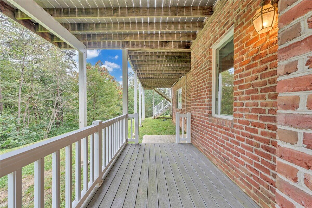 2854 Hickory Cove Lane Moneta, VA 24121 - Photo 81 of 148 Deck