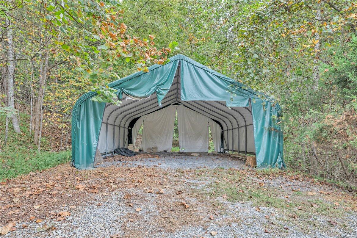 2854 Hickory Cove Lane Moneta, VA 24121 - Photo 89 of 148 Storage