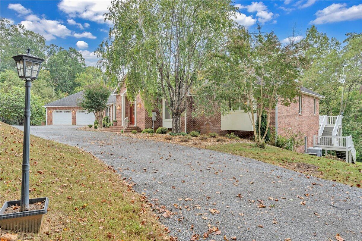 2854 Hickory Cove Lane Moneta, VA 24121 - Photo 96 of 148 Front