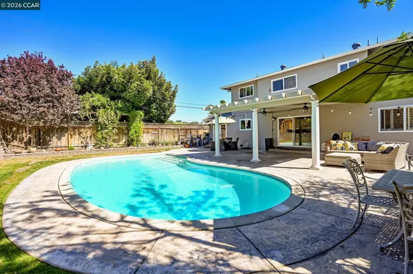 $1,129,000 | 203 Virginia Circle, Martinez, CA 94553