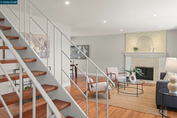 $1,129,000 | 203 Virginia Circle, Martinez, CA 94553