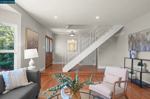 $1,129,000 | 203 Virginia Circle, Martinez, CA 94553