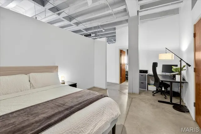 $170,000 | 1720 Chouteau Avenue, Unit 302, St. Louis, MO 63103