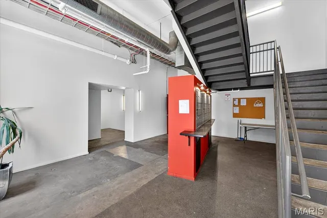 $170,000 | 1720 Chouteau Avenue, Unit 302, St. Louis, MO 63103