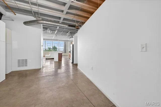 $170,000 | 1720 Chouteau Avenue, Unit 302, St. Louis, MO 63103