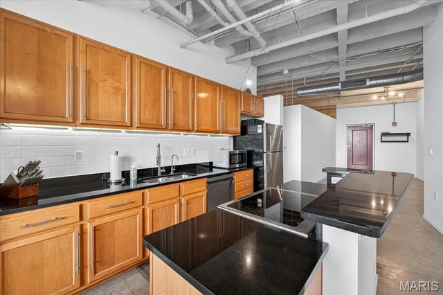 $170,000 | 1720 Chouteau Avenue, Unit 302, St. Louis, MO 63103