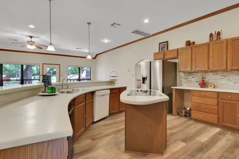 $549,000 | 210 Harbor Run Drive, Coldspring, TX 77331