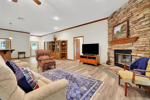 $549,000 | 210 Harbor Run Drive, Coldspring, TX 77331