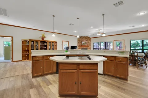 $549,000 | 210 Harbor Run Drive, Coldspring, TX 77331