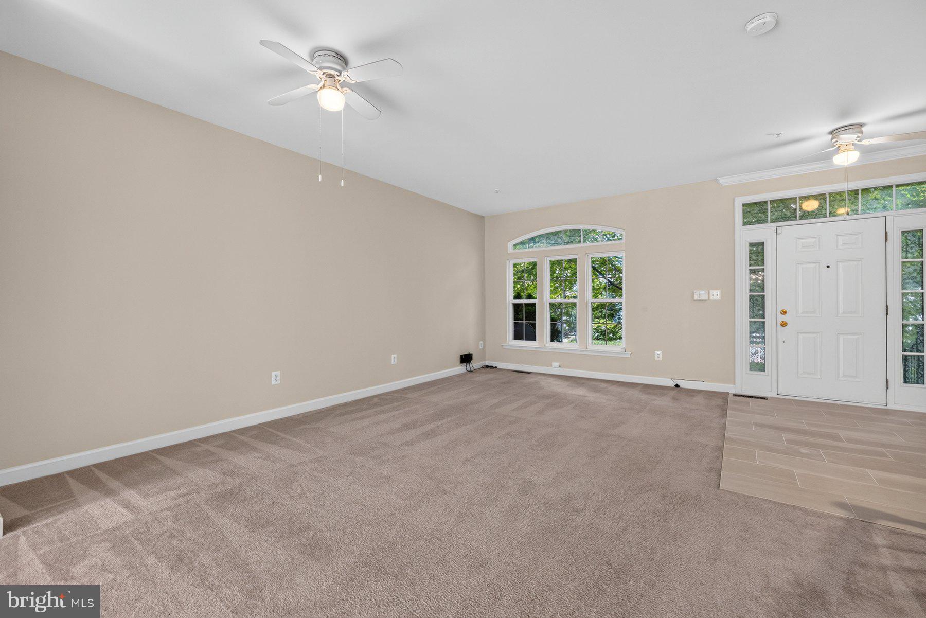 13013 St Clair Road Clarksburg, MD 20871 - Photo 5 of 29 Entryway flows into the living room