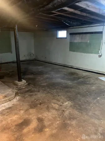 $2,400 | 47 Holly Street, Unit 1, Carteret, NJ 07008