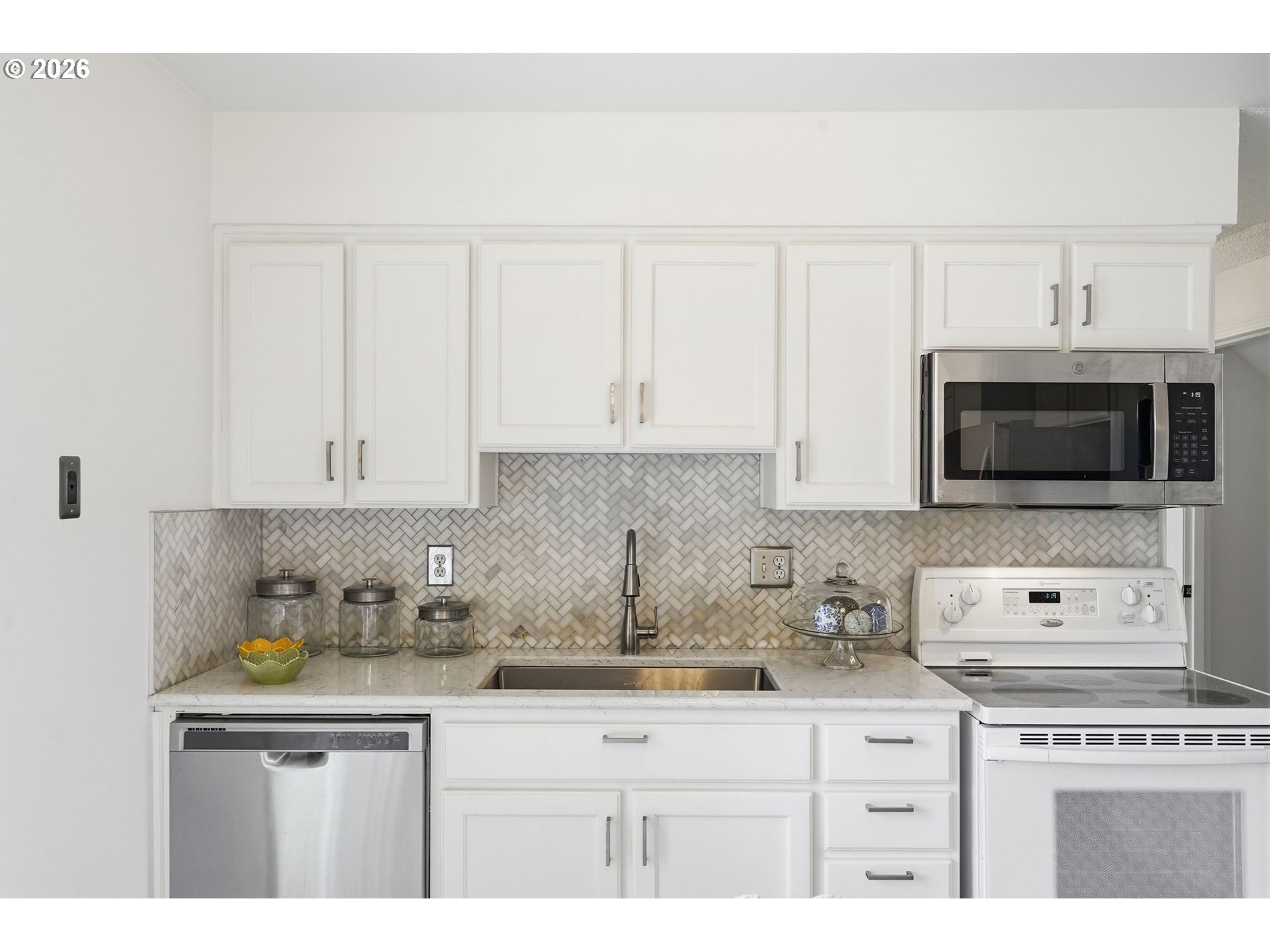 1565 East Main Street Hillsboro, OR 97124 - Photo 11 of 35