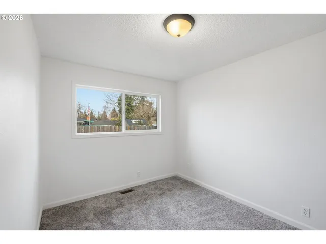 $419,900 | 1565 East Main Street, Hillsboro, OR 97124