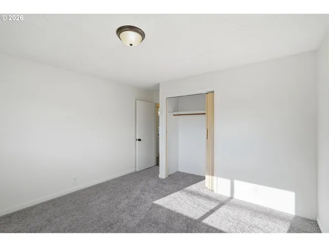 $419,900 | 1565 East Main Street, Hillsboro, OR 97124