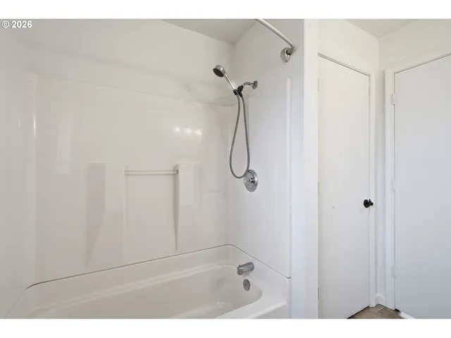 $419,900 | 1565 East Main Street, Hillsboro, OR 97124