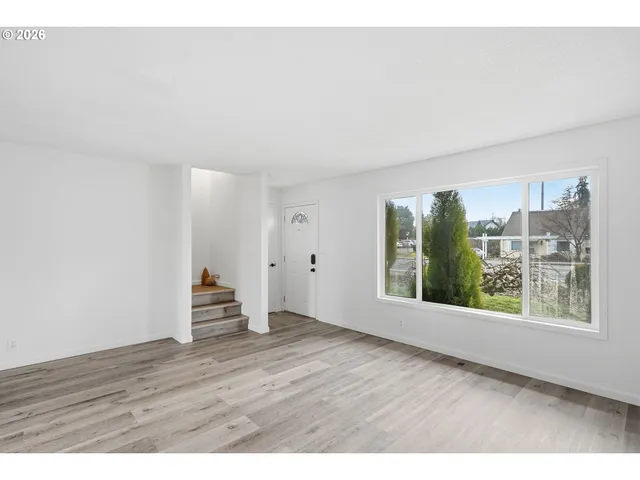 $419,900 | 1565 East Main Street, Hillsboro, OR 97124