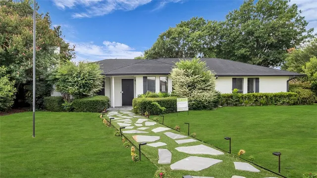 $2,900 | 2405 Bennington Court, Plano, TX 75075