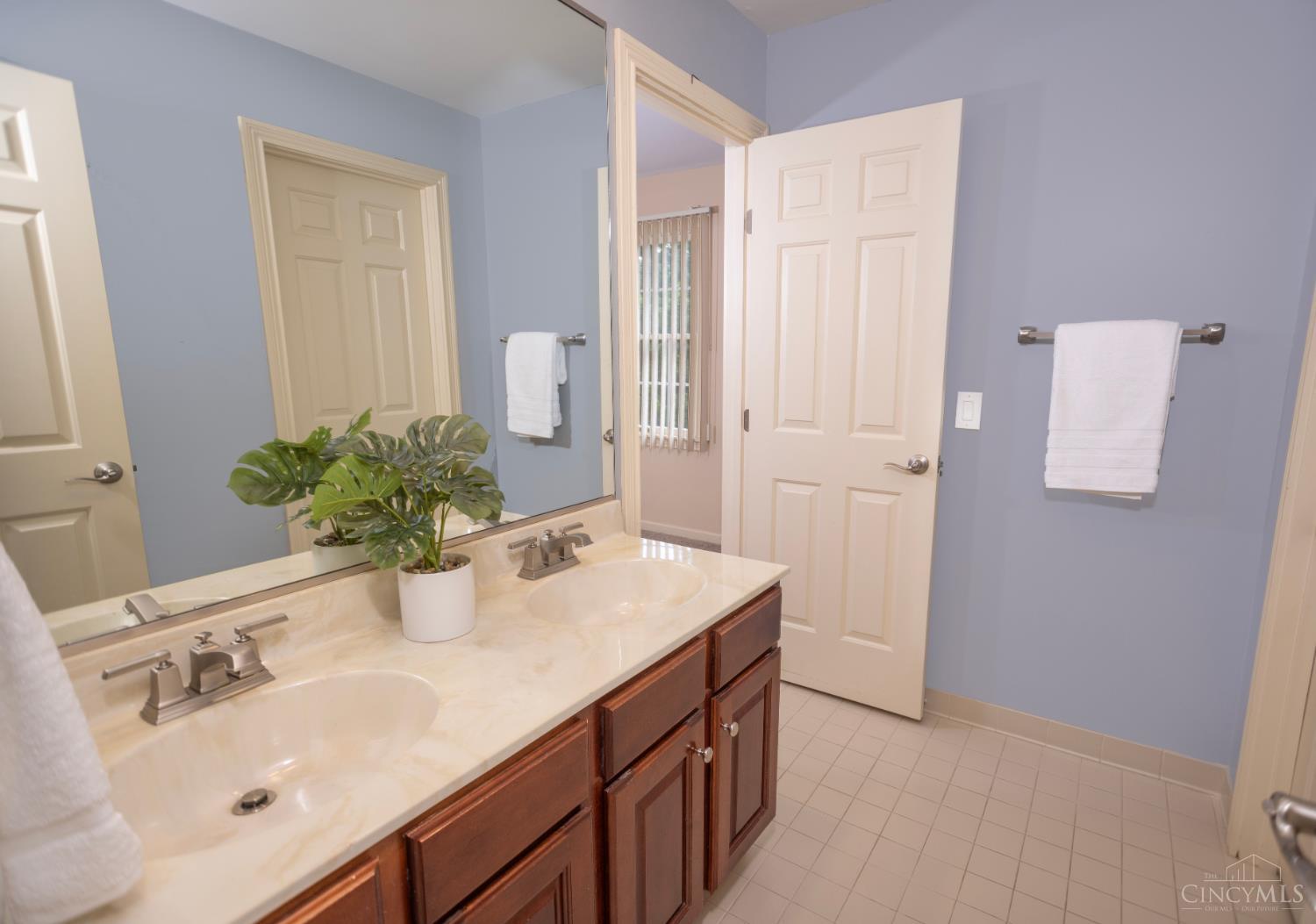 9969 Humphrey Road Cincinnati, OH 45242 - Photo 44 of 69