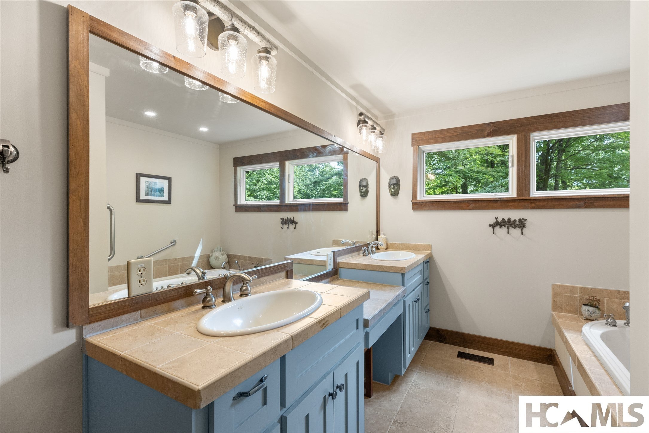 127 High View Road Cashiers, NC 28717 - Photo 28 of 59 Gallery Image 28