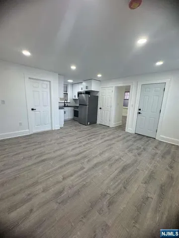 $2,985 | 216 Farnham Avenue, Unit 2, Lodi, NJ 07644