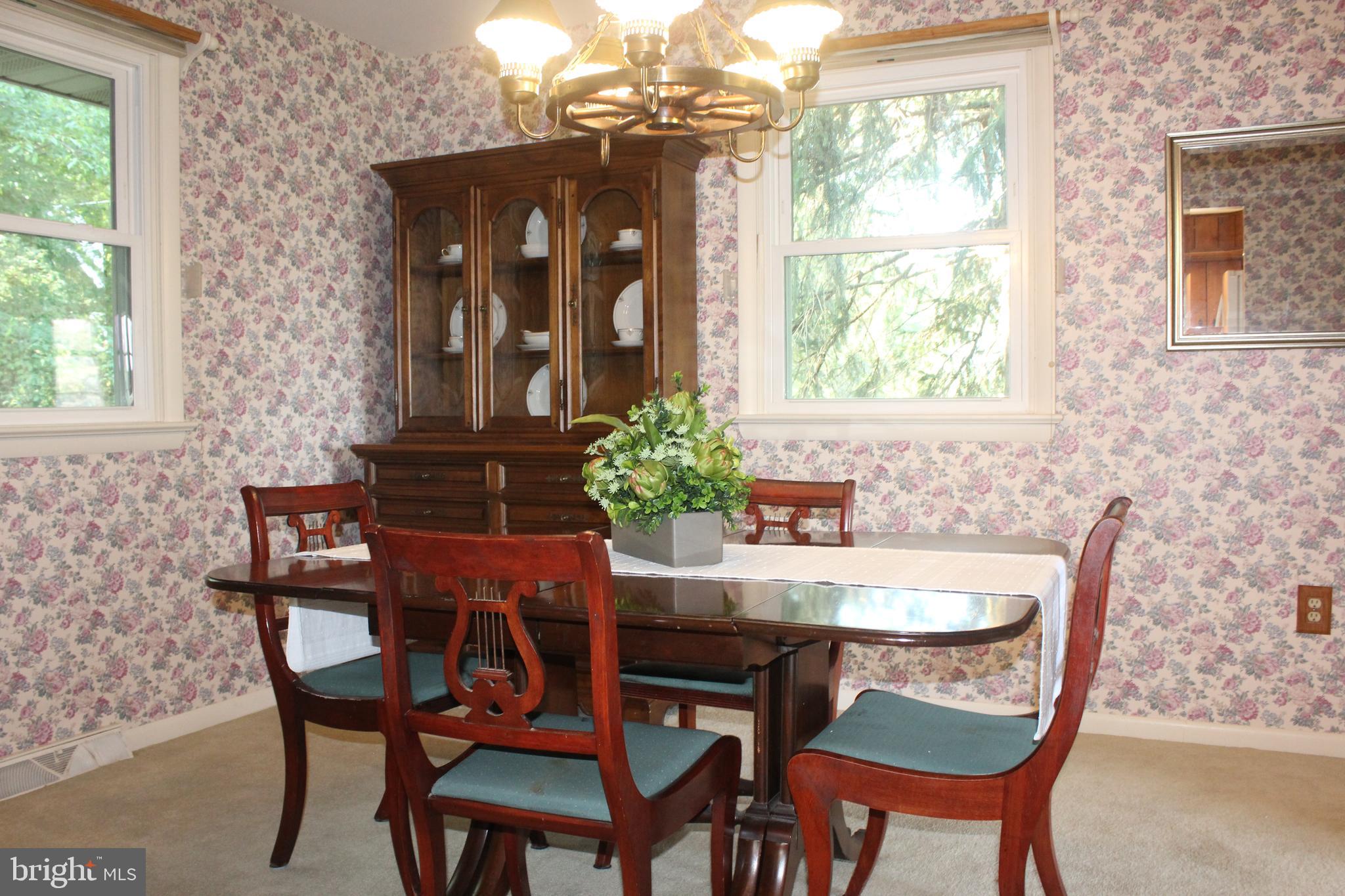 802 South Cedar Street Lititz, PA 17543 - Photo 11 of 51 Formal Dining Room