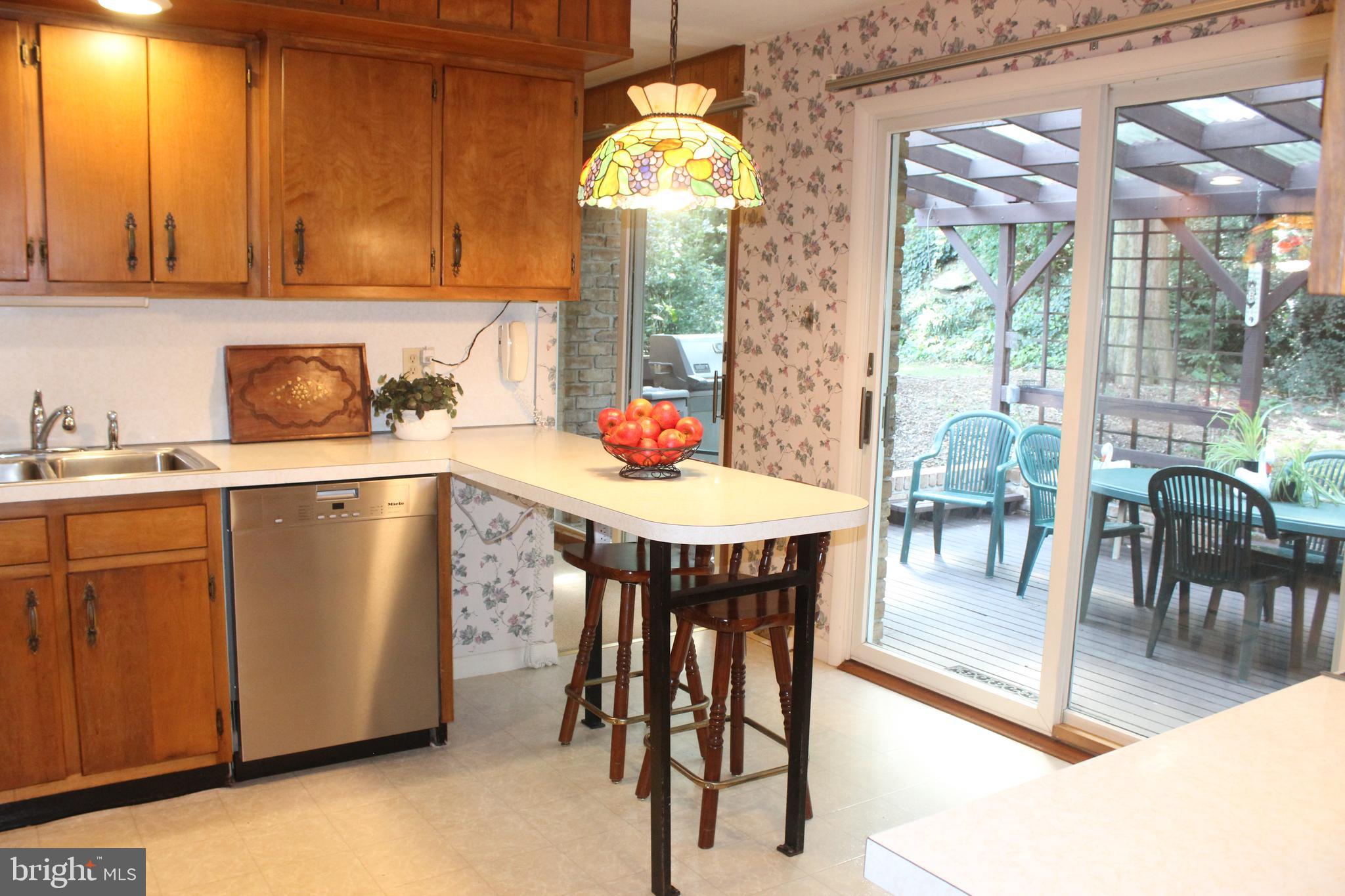 802 South Cedar Street Lititz, PA 17543 - Photo 15 of 51 Kitchen