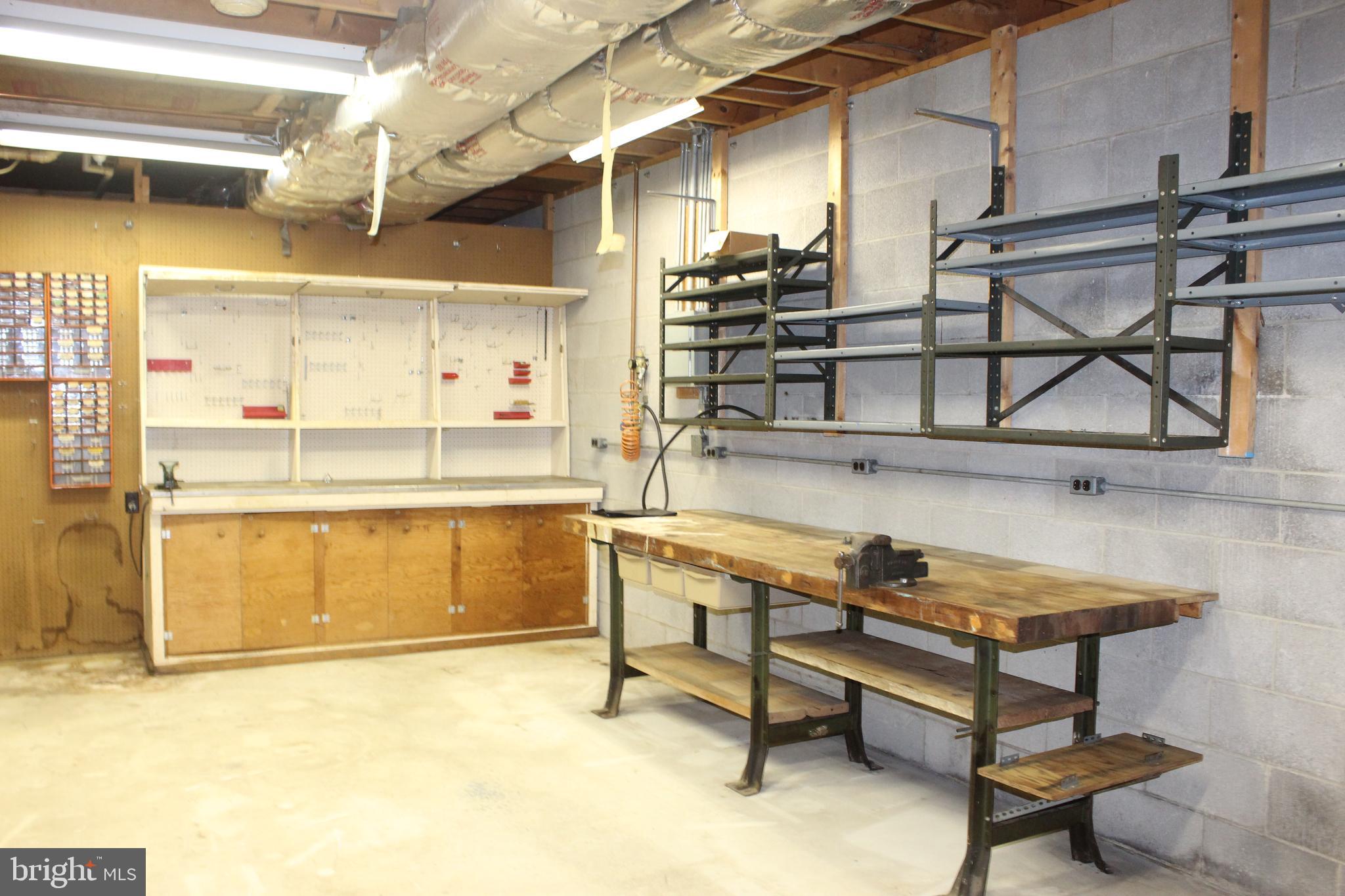 802 South Cedar Street Lititz, PA 17543 - Photo 39 of 51 Workshop