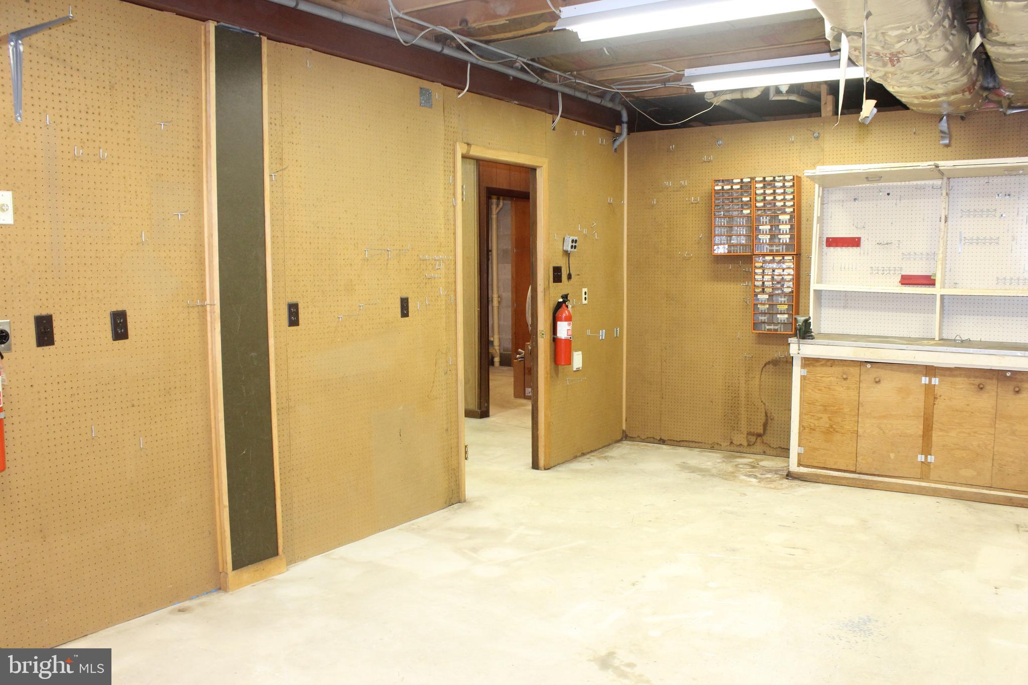 802 South Cedar Street Lititz, PA 17543 - Photo 40 of 51 Workshop