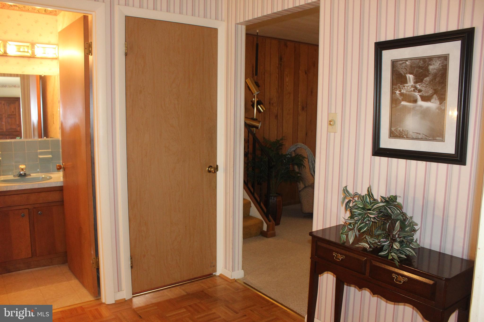 802 South Cedar Street Lititz, PA 17543 - Photo 5 of 51 Entry/ Half Bath