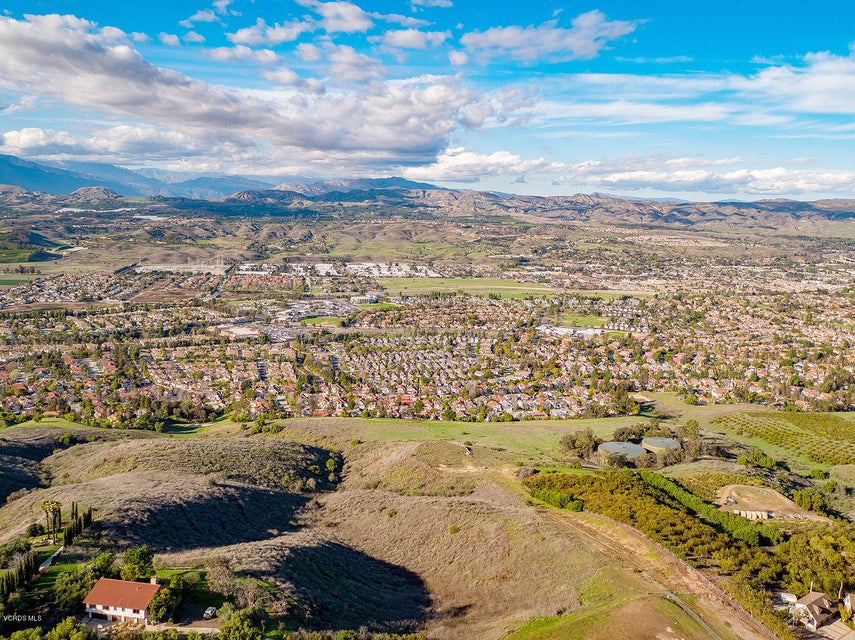 11851 Presilla Road Moorpark, CA 93021 - Photo 8 of 18 a view of city and ocean